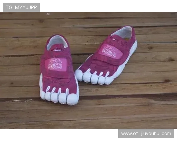 适合儿童脚型的赤足足球训练鞋提升运动表现舒适性与灵活性